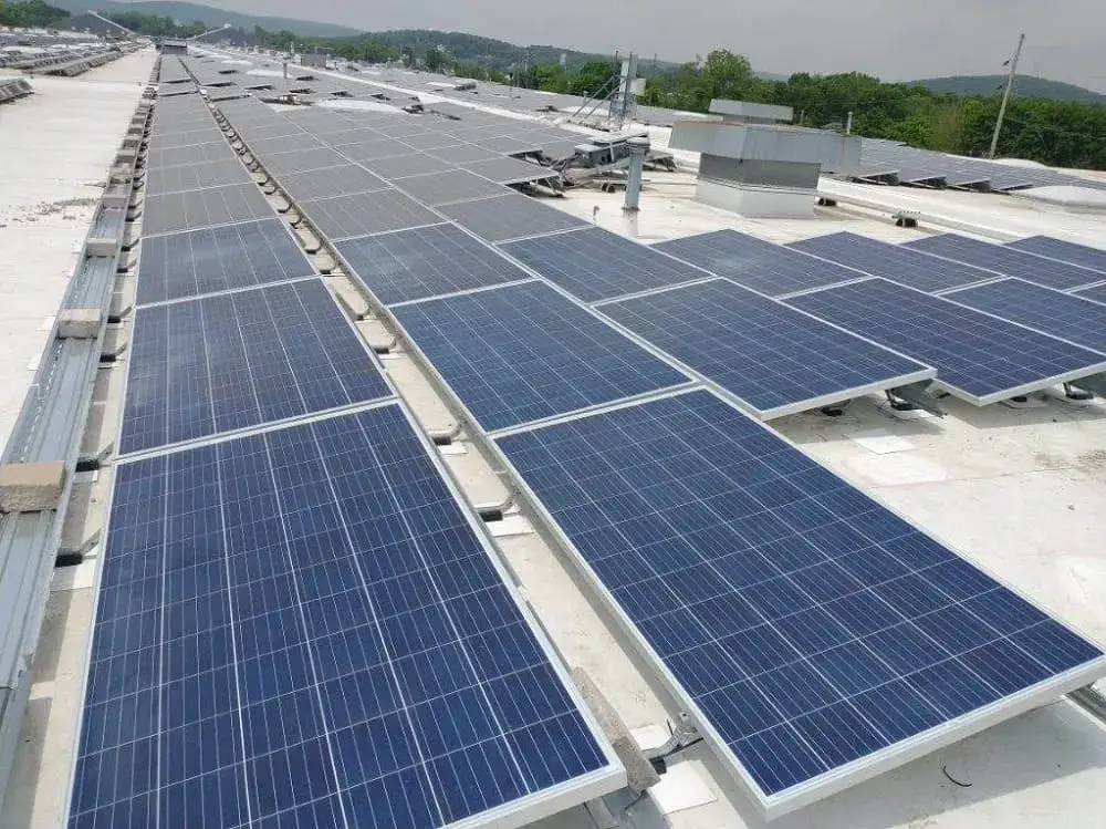 Long-Island-commercial-solar-panel-claning