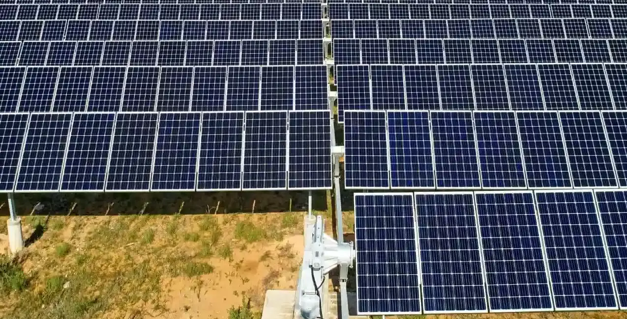 long-island-solar-farm-cleaning