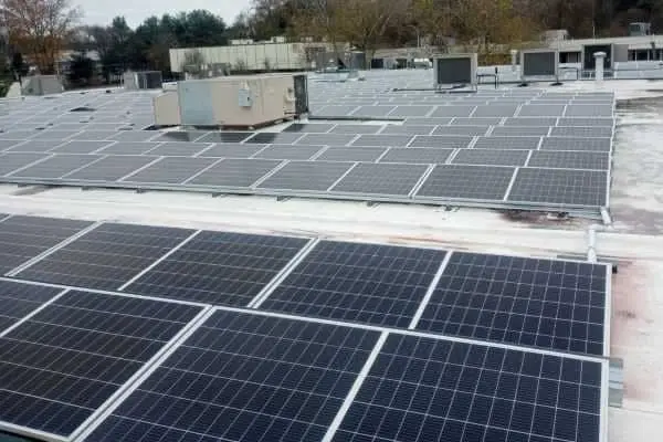 commercial-solar-cleaning